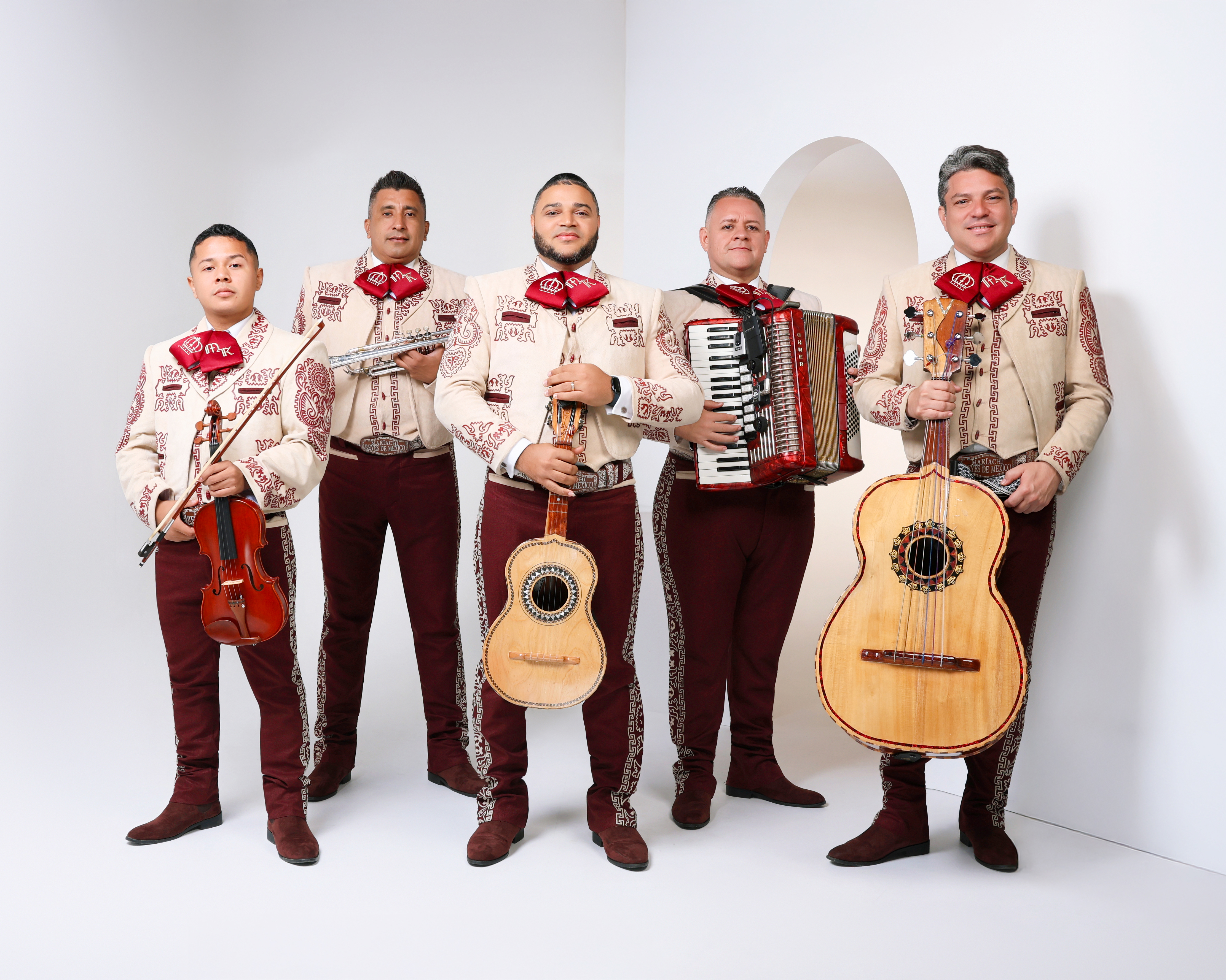 Mariachi Reyes de México ofreciendo una experiencia premium